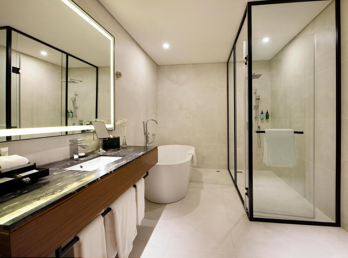 Asiana Grand Hotel Dubai Esterno foto Bathroom